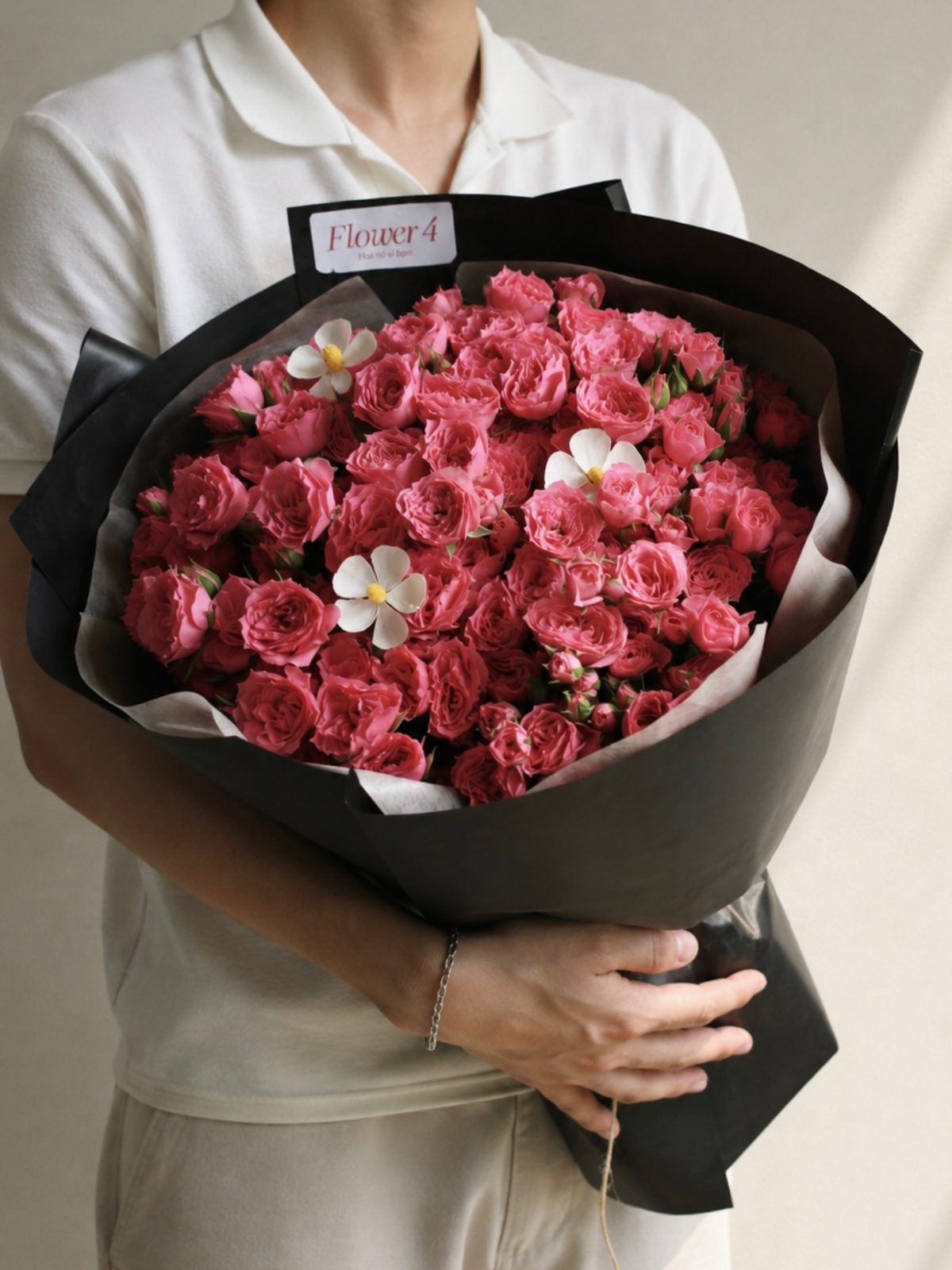 Bó tròn Hồng Chùm Sophia mix hoa bất tử