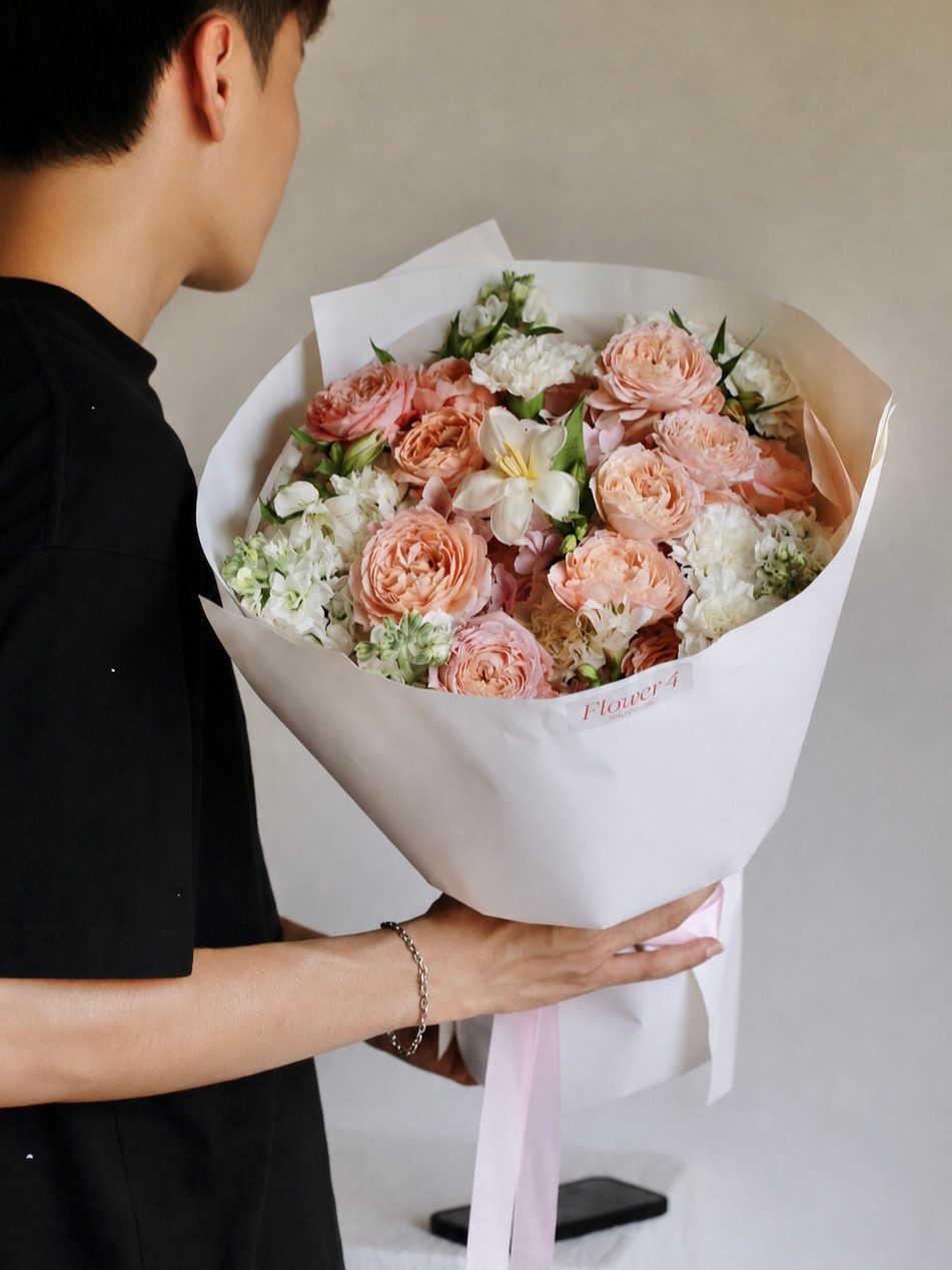 Bó tròn Hồng Julieta mix Tulip