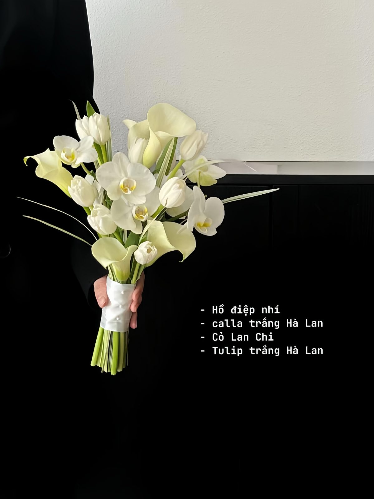 Bó hoa cưới Tulip mix Calla và Lan Hồ Điệp
