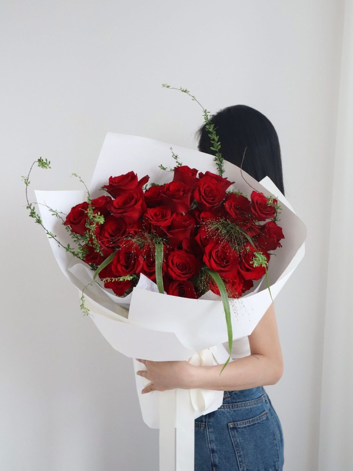 Bó tròn 30 bông Hồng Đỏ Rednaomi